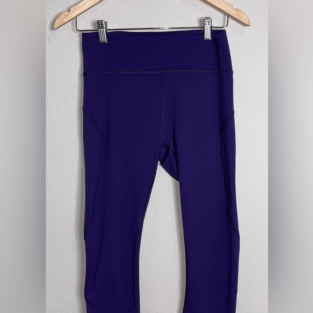 Lululemon In Movement Crop Everlux 19" Aeon Purple Size 8 - Picture 4 of 6